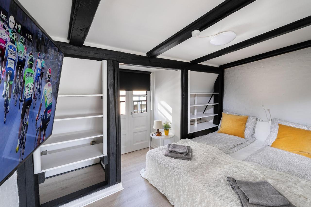 Aday - Apartment Suite 4 Aalborg Center ภายนอก รูปภาพ